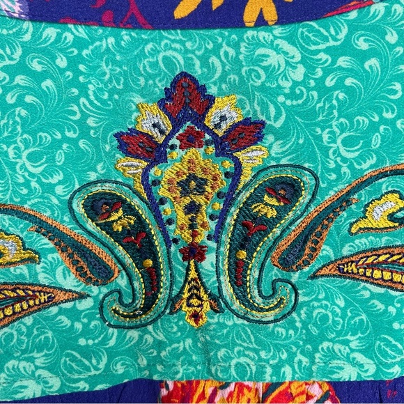 Sold Soft Surroundings Colorful Button-Up Tunic Embroidered Floral - Picture 12 of 16